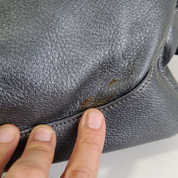 Metallic Gray Leather Shoulder Bag - Picture 12 of 13